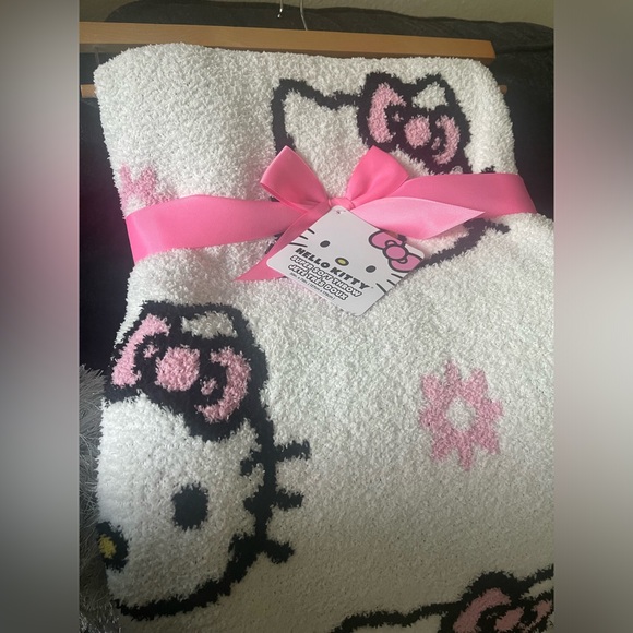 Hello Kitty Other - Hello kitty blanket